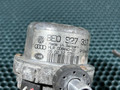 насос вакуумный Audi A8 D4/4H 2011, 4.2 л., CDRA, бензин, седан, 8E0927317J - фото №5