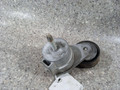 Натяжитель ремня агрегатов Chevrolet Cruze 1 поколение (2009 - 2012), 1.6 л., i, F16D4, бензин, 55563512 - фото №3