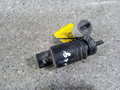 насос (моторчик) омывателя стекла Volkswagen Touareg 1 поколение (2002 - 2007), 2.5 л., TDi, дизель, полный привод, 1J6955651 - фото №2