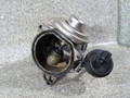 заслонка дроссельная Volkswagen Touareg 1 поколение (2002 - 2007), 2.5 л., TDi, BAC, дизель, МКПП, полный привод, 070128073 - фото №2