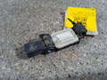 датчик удара Volkswagen Touareg 1 поколение (2002 - 2007), 2.5 л., TDi, BAC, дизель, МКПП, полный привод, 7L0909606D - фото №2