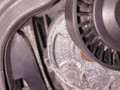 Натяжитель ремня агрегатов Volvo S60 1 поколение [рестайлинг] (2004 - 2009), 2.4 л., D5, D 5244 T, дизель - фото №2