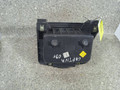 бардачок Chevrolet Captiva 1 поколение (2006 - 2011), 2.0 л., VCDi, Z 20 S1, дизель, МКПП, полный привод - фото №3