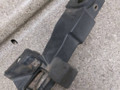 пыльник переднего крыла Ford Kuga 1 поколение (2008 - 2013), 2.0 л., TDCi, G6DG, дизель, 6МКПП, полный привод, 8V41-S02476-A - фото №2