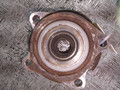 ступица задняя левая Toyota RAV4 2 поколение (XA20) (2000 - 2003), 2.0 л., D-4D, МКПП, полный привод - фото №3