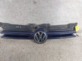 решетка радиатора Volkswagen Golf 4 поколение (1997 - 2006), 1J0853655D - фото №2