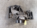 кронштейн компрессора кондиционера Opel Insignia 1 поколение (A) (2008 - 2014), 2.0 л., CDTi, A 20 DTH, дизель, 6МКПП, передний привод, 55562863 - фото №2