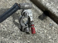 плюсовой провод аккумулятора Volkswagen Golf 4 поколение (1997 - 2006), 1.6 л., i, BAD, бензин, 5МКПП, передний привод - фото №2