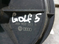 насос продувки катализатора Volkswagen Golf 5 поколение (2003 - 2009), 1.6 л., i, BGU, бензин, МКПП, 06A959253B - фото №2