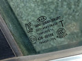 стекло двери передней правой Kia Carens 3 поколение (2013 - 2019), минивэн - фото №2