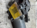 моторчик передних стеклоочистителей (дворников) Toyota Prius 3 поколение (2009 - 2011), 1.8 л., бензин - фото №2