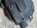 моторчик передних стеклоочистителей (дворников) Toyota Prius 3 поколение (2009 - 2011), 1.8 л., бензин - фото №4