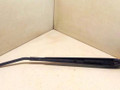 щеткодержатель (поводок стеклоочистителя, дворник) Mazda 626 GF 1997, 2.0 л., i, бензин, 5МКПП, серебристый, хетчбэк 5 дв., передний привод, GE4V-67-321A - фото №2