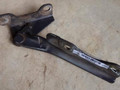 петля капота правая Mitsubishi Galant 8 поколение EA2W 1998, 2.0 л., i, 4G63 (SOHC 16V), бензин, АКПП, темно-серый, универсал, передний привод, MB401250 - фото №3