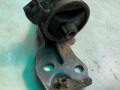 подушка крепления КПП Toyota Carina E 1 поколение T190 1996, 1.6 л., i, бензин - фото №2