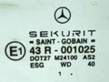 стекло двери передней левой Mercedes-Benz E-Класс W210/S210 [рестайлинг] 2002, 2.2 л., CDi, OM 646.963, дизель, 6МКПП, белый, седан, задний привод, 43R-001025, A2107200118 - фото №2