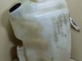 бачок омывателя Renault Megane 2 поколение 2005, 1.9 л., F9Q 800, дизель, МКПП, серый, универсал, передний привод, 8200104705D - фото №2