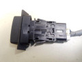 кнопка аварийной сигнализации Mazda MPV LW 2000, 2.0 л., дизель, МКПП, серебристый, минивэн, передний привод, LC62664H0 - фото №3