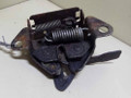 замок капота Mazda 323F BA 1996, 1.5 л., i, Z5-DE, бензин, МКПП, зеленый, хетчбэк 5 дв., передний привод, BC1D5662X - фото №2