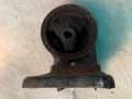 подушка крепления КПП Mitsubishi Lancer 6 поколение 1998, 1.6 л., i, бензин - фото №2