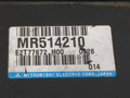 блок управления двигателем Mitsubishi Carisma 1 поколение 1997, 1.8 л., GDi, бензин, MR514210, E2T77676H00 - фото №3