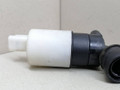 насос (моторчик) омывателя стекла Peugeot 607 1 поколение 9D 2003, 2.2 л., HDi, 4HX (DW12TED4/FAP), дизель, АКПП, синий, седан, передний привод, 9641553880, 8200067015, 9641553980, 8200295685 - фото №2