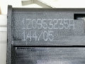 кнопка аварийной сигнализации Skoda Octavia 2 поколение (A5) 1Z 2005, 1.9 л., TDi, BJB, дизель, 5МКПП, бежевый, хетчбэк 5 дв., передний привод, 1Z0953235A - фото №3