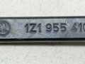 щеткодержатель (поводок стеклоочистителя, дворник) Skoda Octavia 2 поколение (A5) 1Z 2005, 1.9 л., TDi, BJB, дизель, 5МКПП, бежевый, хетчбэк 5 дв., передний привод, 1Z1955410 - фото №3