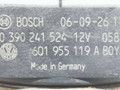 насос (моторчик) омывателя фар Skoda Fabia 1 поколение [рестайлинг] 2006, 1.4 л., TDi, BNV, дизель, 5МКПП, чёрная, универсал, передний привод, BOSCH, 0390241524, 6Q1955119A - фото №3