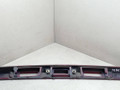 накладка подсветки номера Renault Modus 1 поколение JP0J 2004, 1.4 л., i, K4J 770, бензин, 5МКПП, красный, хетчбэк 5 дв., передний привод, 8200220557 - фото №3