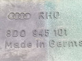 ус под фонарь левый Audi A4 B5 1996, 1.9 л., TDi, AHU, дизель, 5МКПП, зелёный, седан, 8D0945101 - фото №3