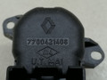 джойстик регулировки зеркал Renault Laguna 1 поколение [рестайлинг] B56W 2000, 1.9 л., DCi, F9Q 718, дизель, 5МКПП, голубой, хетчбэк 5 дв., передний привод, 7700421406 - фото №3