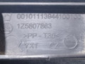 Крепление бампера заднего Skoda Octavia 2 поколение (A5) 2004, 1.9 л., TDi, BJB, дизель, 5МКПП, темно-серый, хетчбэк 5 дв., передний привод, 001001113944100100, 1Z5807863 - фото №4