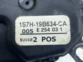 моторчик заслонки печки Ford Mondeo 3 поколение [рестайлинг] 2003, 2.0 л., бензин, АКПП, хетчбэк 5 дв., 1S7H-19B634-CA - фото №3