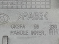 ручка внутренняя задняя правая Kia Carens 2 поколение FJ 2006, 2.0 л., CRDi, дизель, 5МКПП, чёрный, минивэн, передний привод, OK2FA58330 - фото №3