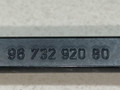 щеткодержатель (поводок стеклоочистителя, дворник) Peugeot 208 1 поколение 2013, 1.2 л., i, бензин, 5МКПП, черный, хетчбэк 5 дв., 9673296080, 9673291980 - фото №3