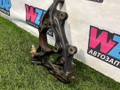 кулак поворотный левый Ford Explorer 6 поколение U625 2023, 2.3 л., бензин, АКПП, внедорожник 5 дв., полный привод, LB5C3K171BC - фото №2
