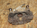 суппорт передний правый Volkswagen Caddy 3 поколение 2006, 1.9 л., дизель - фото №3