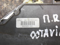 замок двери передней правой Skoda Octavia 1 поколение (A4) [рестайлинг] 2005, 1.9 л., дизель, универсал, 3B1837016AD - фото №4
