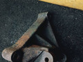 кронштейн (крепление) Nissan Primera P10 1996, 1.6 л., GA16DE, бензин, МКПП, бордовый, универсал - фото №2