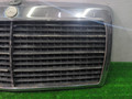 решетка радиатора Mercedes-Benz E-Класс W124 [рестайлинг] W124 1993, 2.5 л., OM 602.911, дизель, МКПП, черный, седан, задний привод - фото №3