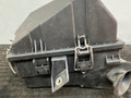 корпус воздушного фильтра Mercedes-Benz E-Класс W124 [рестайлинг] W124 1993, 2.5 л., OM 602.911, дизель, МКПП, черный, седан, задний привод, 602094-04.04 - фото №2
