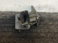 ручка открывания капота Ford Mondeo 2 поколение 1996, 2.0 л., бензин, МКПП, красный, универсал, передний привод, PA6-GF30 - фото №4