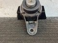 подушка крепления двигателя Ford Mondeo 2 поколение 1996, 2.0 л., бензин, МКПП, красный, универсал, передний привод - фото №3