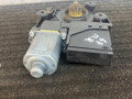 моторчик стеклоподъемника передний правый Renault Fluence 1 поколение 2011, 1.6 л., бензин, АКПП, серебристый, седан, передний привод, 807301111R, 918197-200 - фото №6