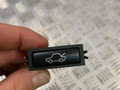 кнопка открытия багажника BMW Z4 E85 2004, 3.0 л., M54 B30 (306S3), бензин, АКПП, кабриолет, 8365579, 61318365579