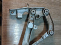 петля капота левая Mercedes-Benz E-Класс W211/S211 2004, 3.2 л., OM 648.961, дизель, АКПП, универсал, A2118800228, 2118800228