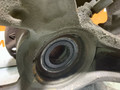 кулак поворотный левый Audi Q7 4L 2009, 4.2 л., BAR, бензин, l8 / z9y, внедорожник 5 дв., полный привод - фото №6