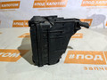 блок предохранителей Volkswagen Tiguan 1 поколение 2009, 2.0 л., CAWB, бензин, АКПП, 2t / c9x, полный привод, 8F020209 - фото №2