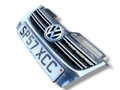 решетка радиатора Volkswagen Jetta 5 поколение 2007, 1.9 л., BXE, дизель, 5МКПП, седан, передний привод, правый руль, 1K5853651 - фото №3
